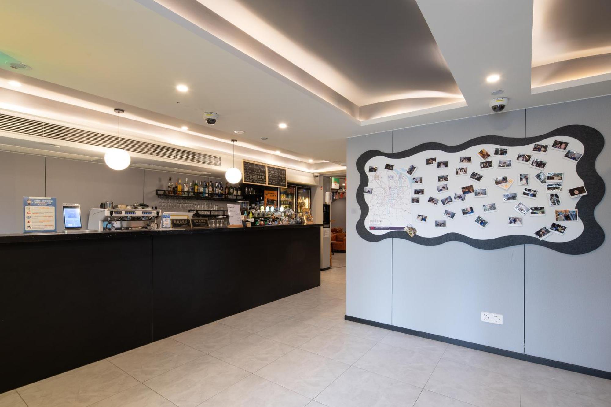 Dayin International Youth Hostel -Near People'S Square & Old Town -Social Area -Bar -Cafe -Gym -Free Laundry Luggage Storage -24H Front Desk -English Service 上海 外观 照片