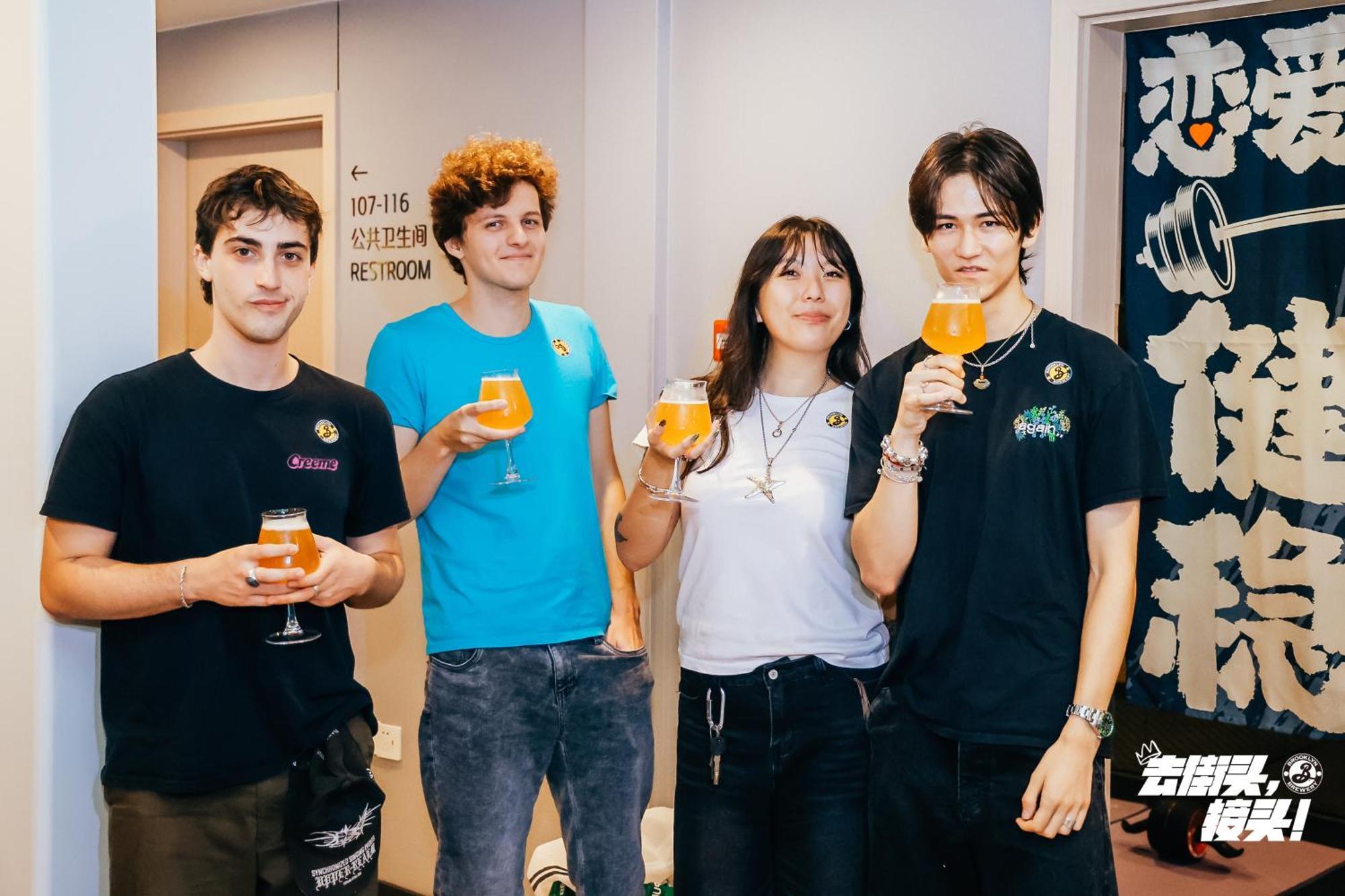 Dayin International Youth Hostel -Near People'S Square & Old Town -Social Area -Bar -Cafe -Gym -Free Laundry Luggage Storage -24H Front Desk -English Service 上海 外观 照片
