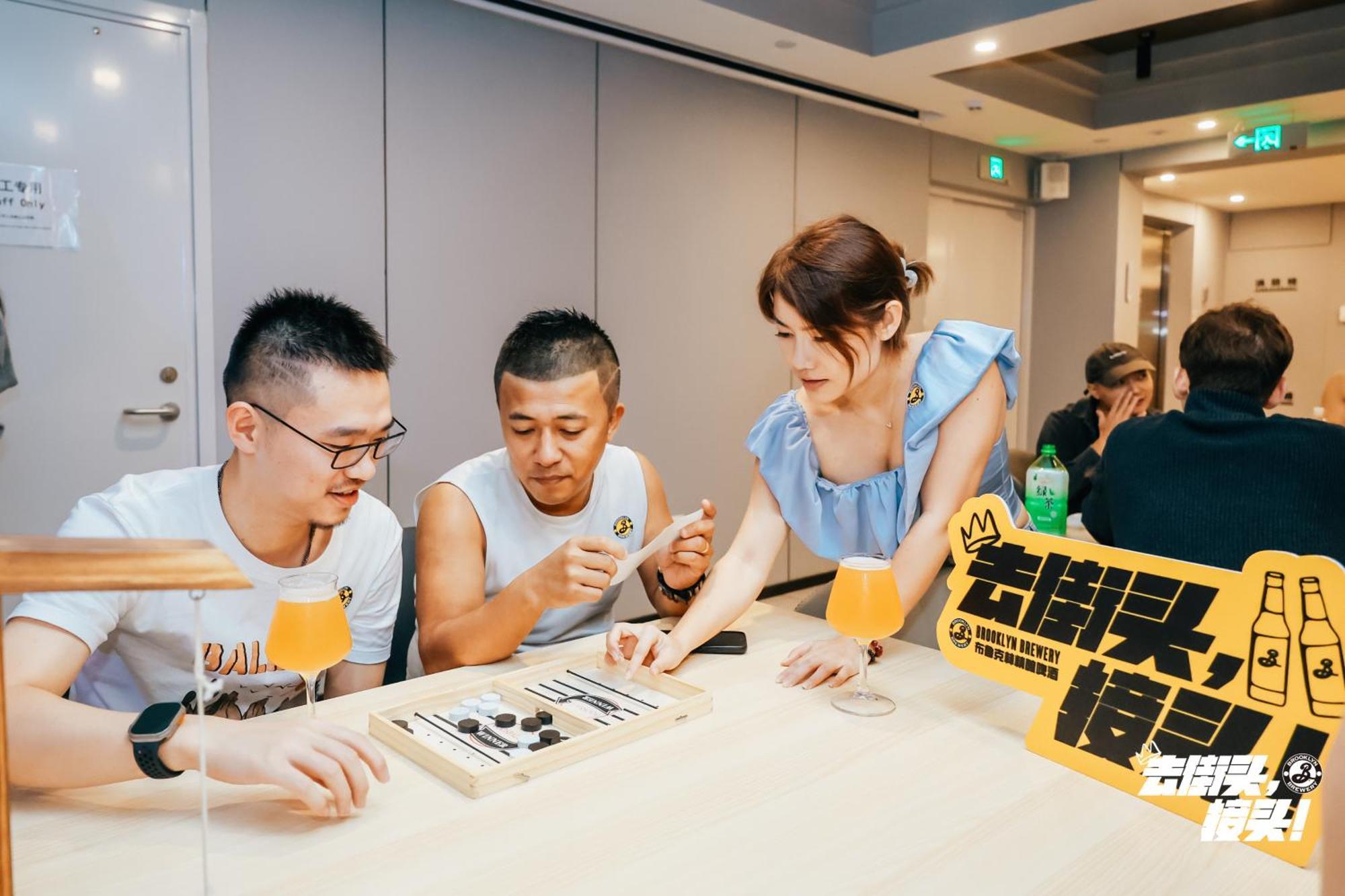 Dayin International Youth Hostel -Near People'S Square & Old Town -Social Area -Bar -Cafe -Gym -Free Laundry Luggage Storage -24H Front Desk -English Service 上海 外观 照片