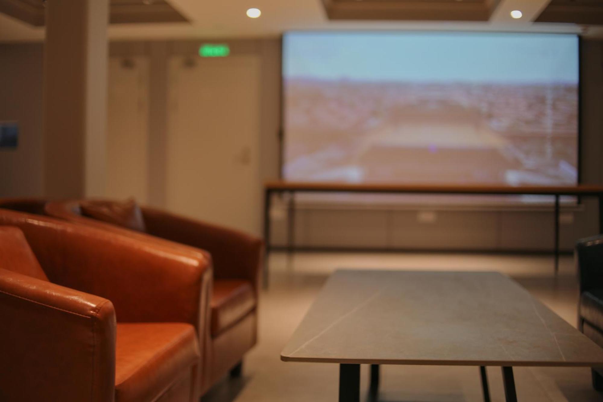 Dayin International Youth Hostel -Near People'S Square & Old Town -Social Area -Bar -Cafe -Gym -Free Laundry Luggage Storage -24H Front Desk -English Service 上海 外观 照片
