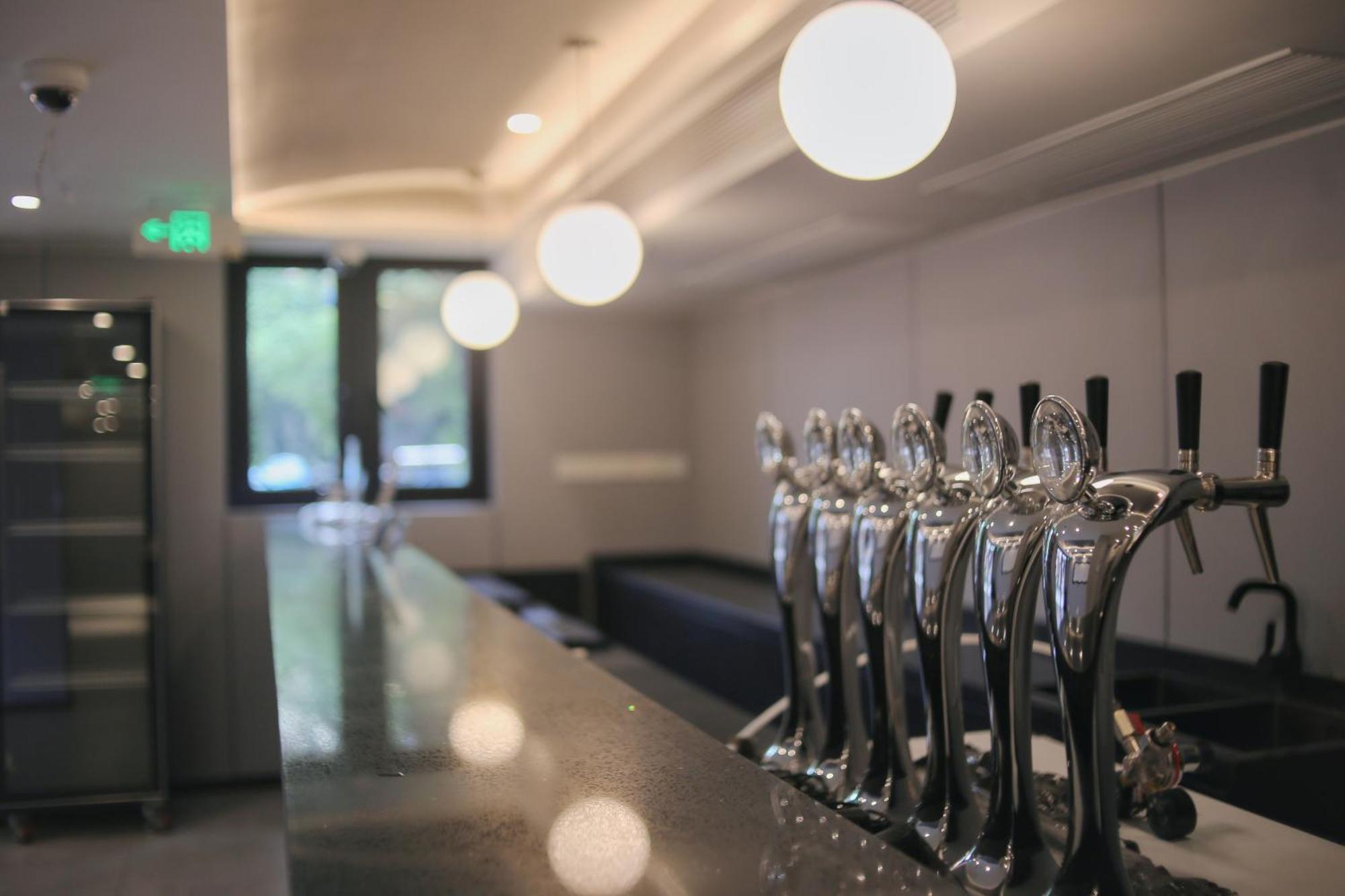Dayin International Youth Hostel -Near People'S Square & Old Town -Social Area -Bar -Cafe -Gym -Free Laundry Luggage Storage -24H Front Desk -English Service 上海 外观 照片