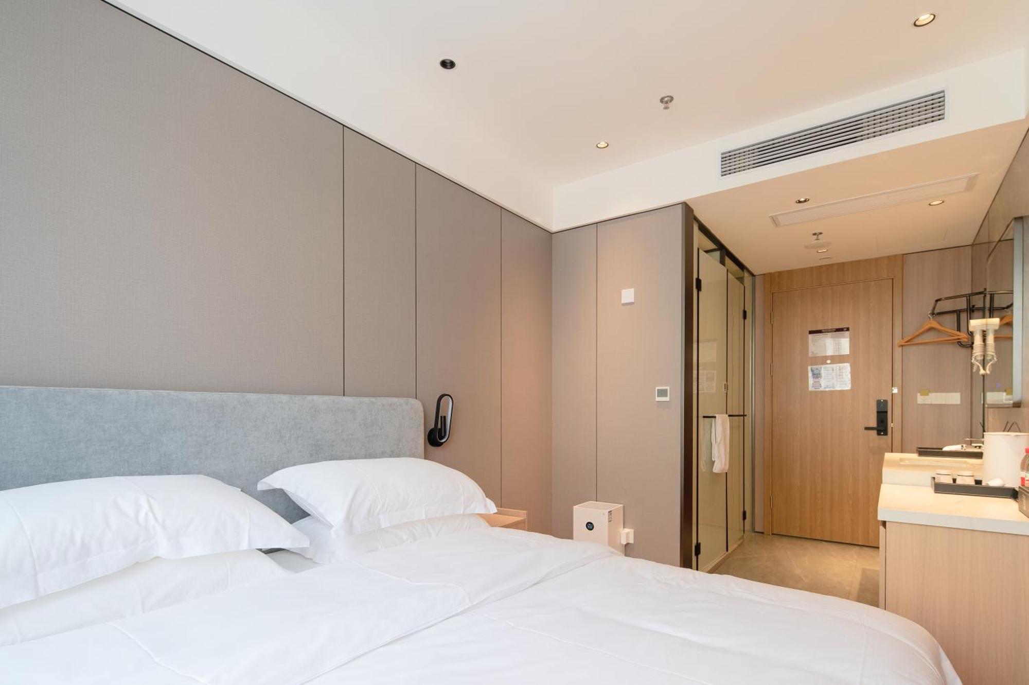 Dayin International Youth Hostel -Near People'S Square & Old Town -Social Area -Bar -Cafe -Gym -Free Laundry Luggage Storage -24H Front Desk -English Service 上海 外观 照片